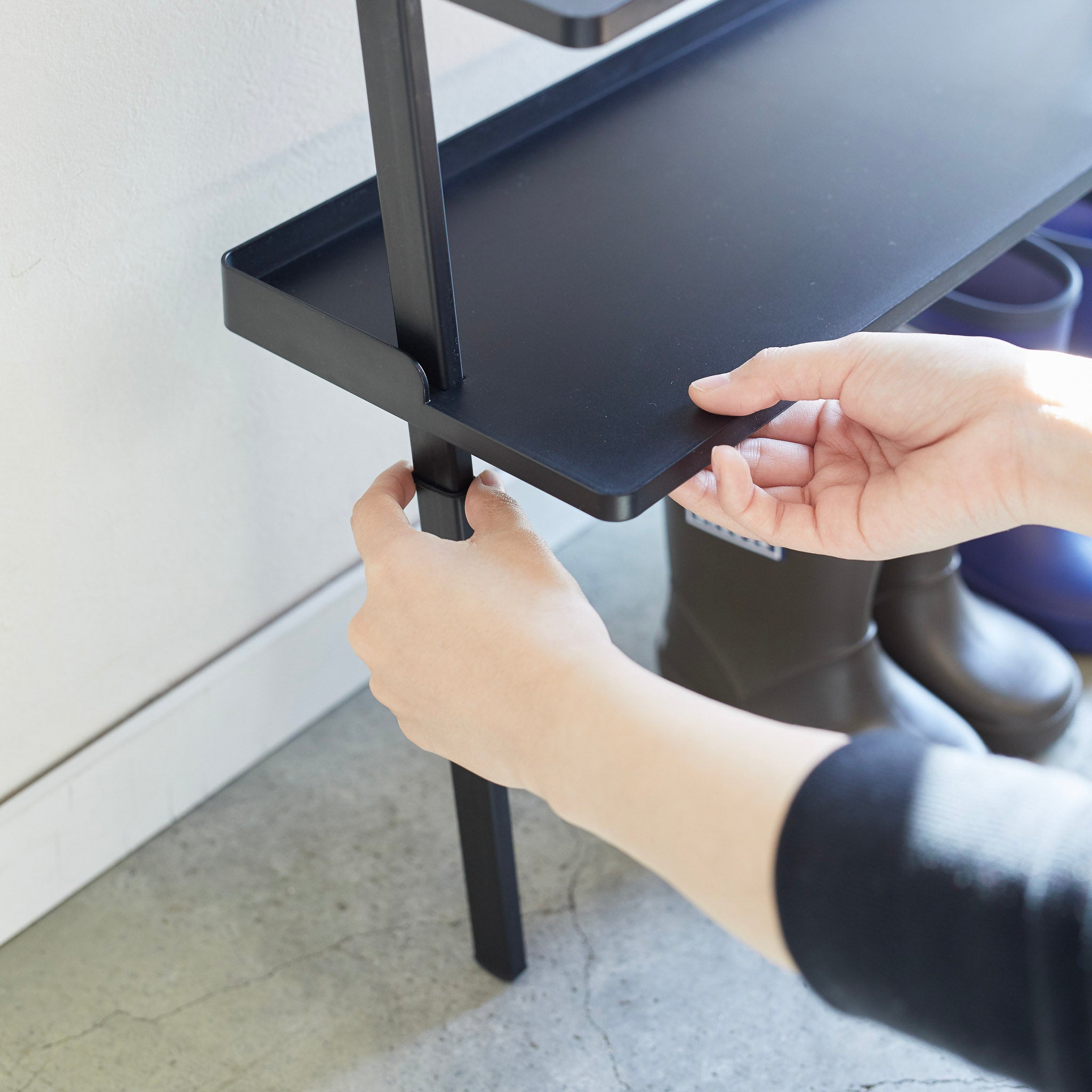 Kids Leaning Shoe Rack