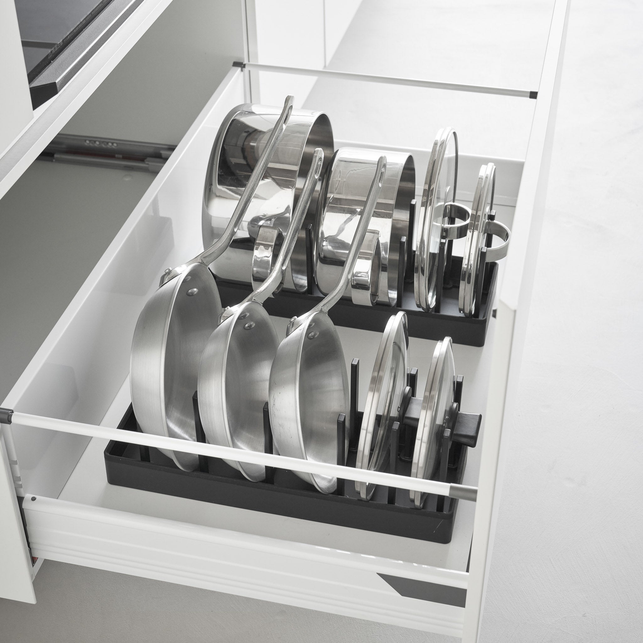 Adjustable Pot Lid & Pan Organizer