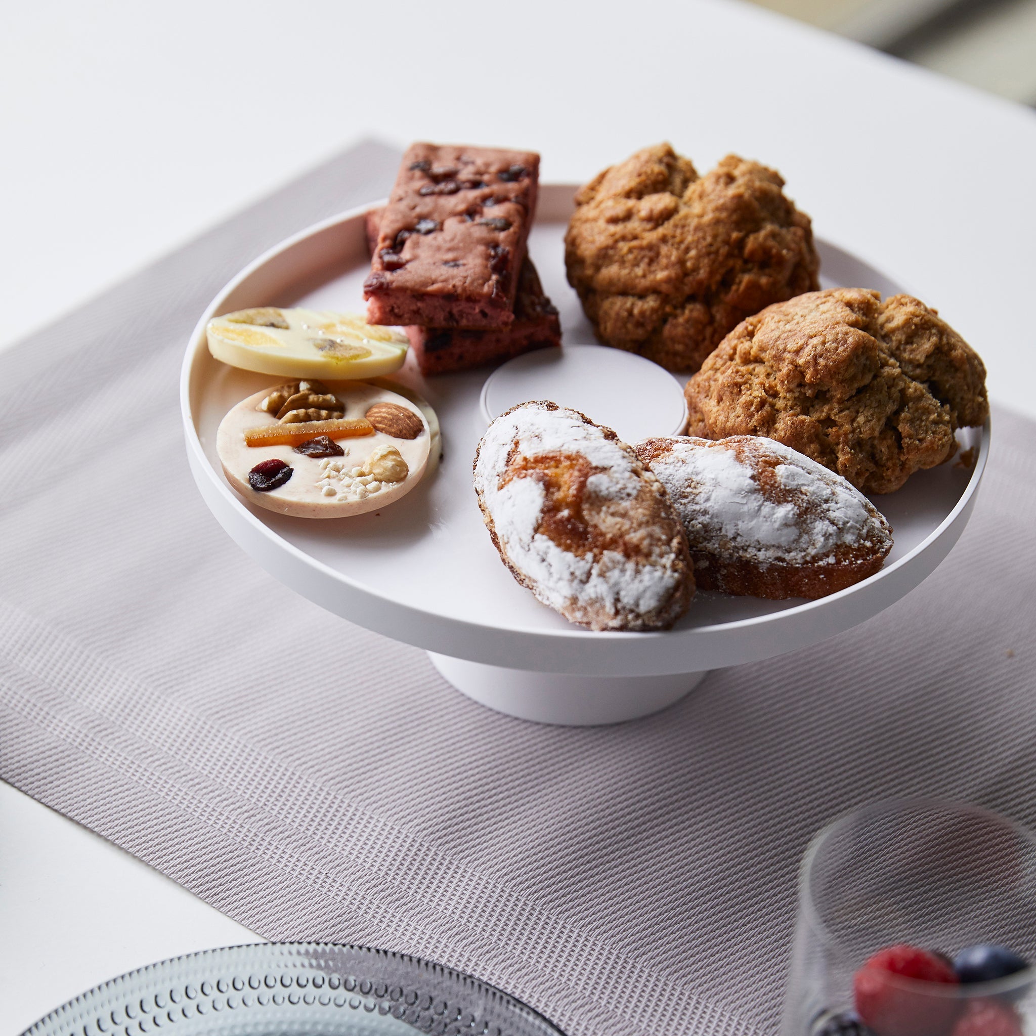 Reversible Cake Stand