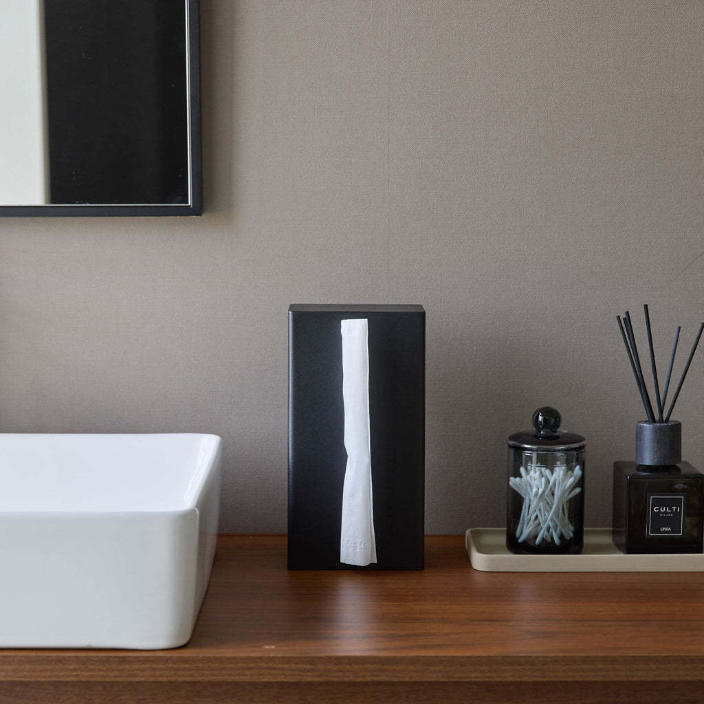 Vertical Tissue Case