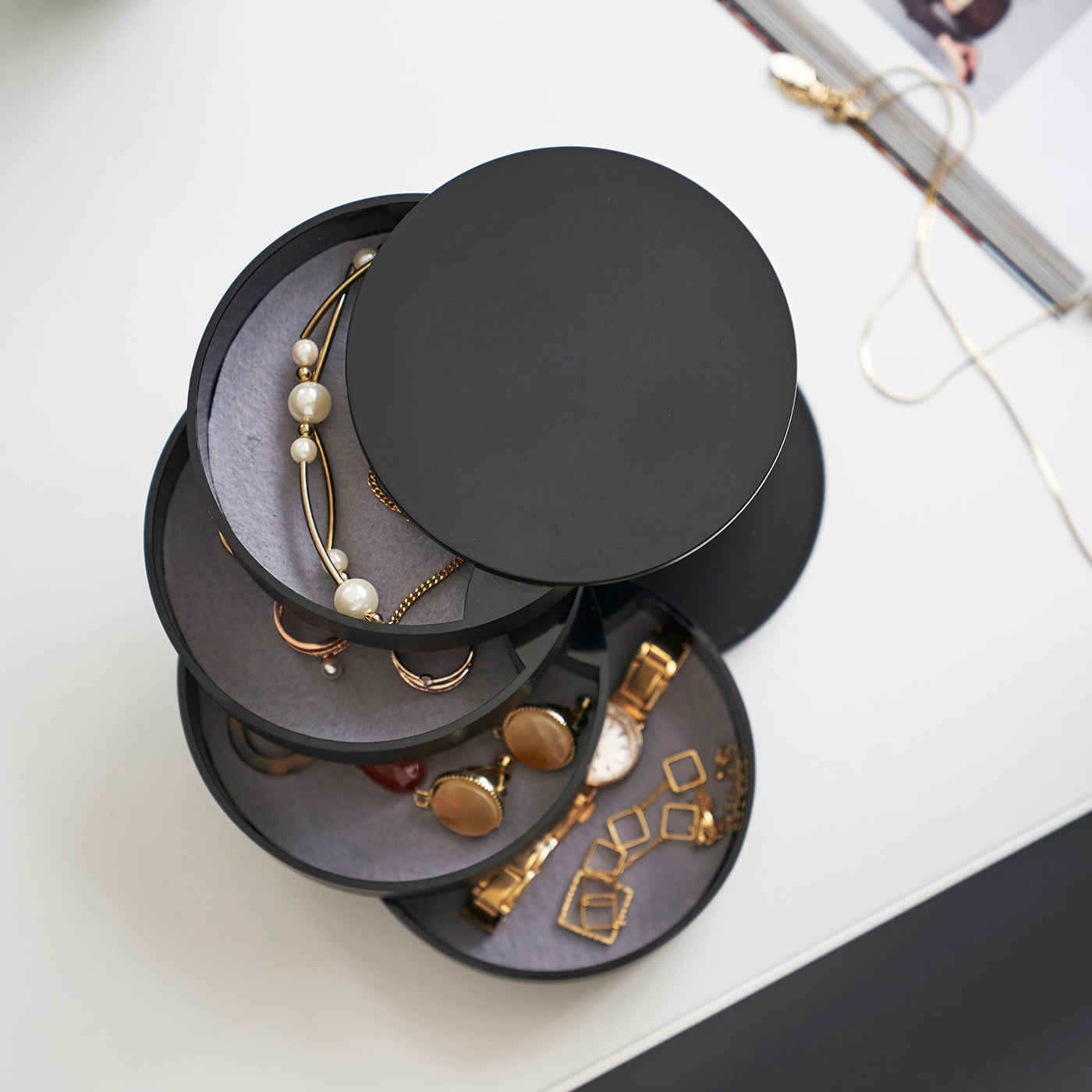 4-Tiered Accessory Box