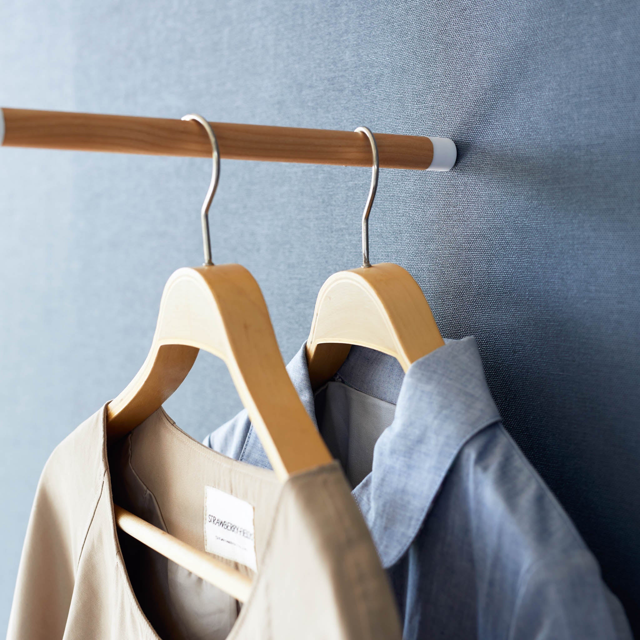 Leaning Steam Ironing Coat Rack