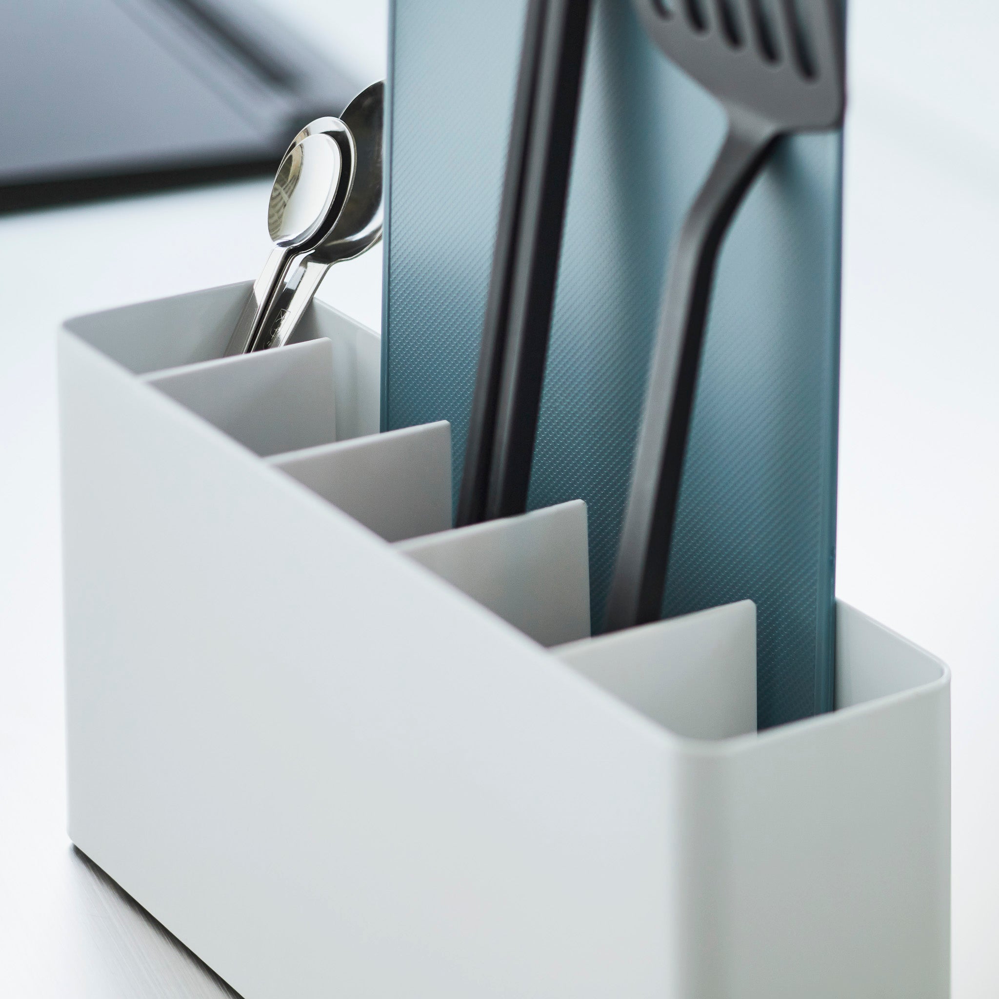 Kitchen Tool & Cutting Board Holder