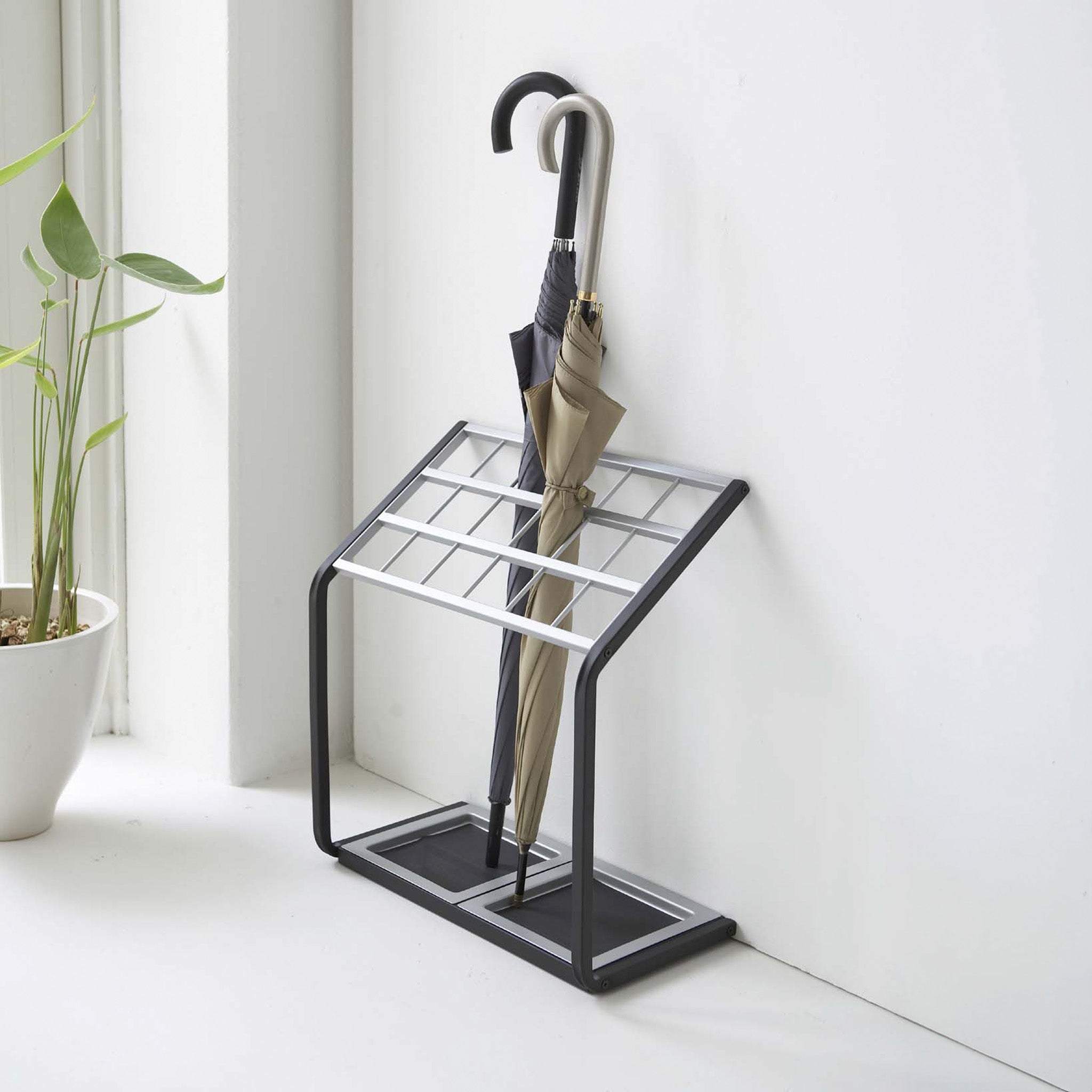 Umbrella Stand with 18 Slots