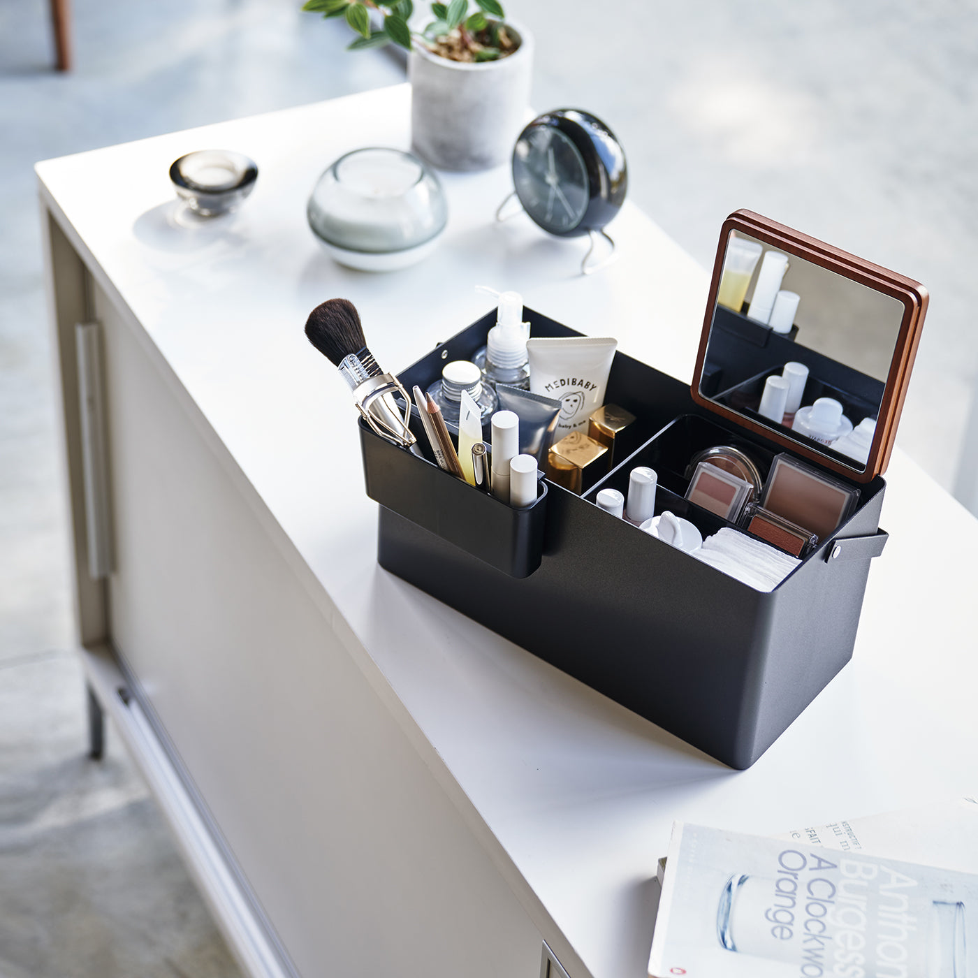 Makeup Box
