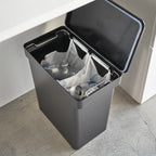 Airtight Trash Can with Casters