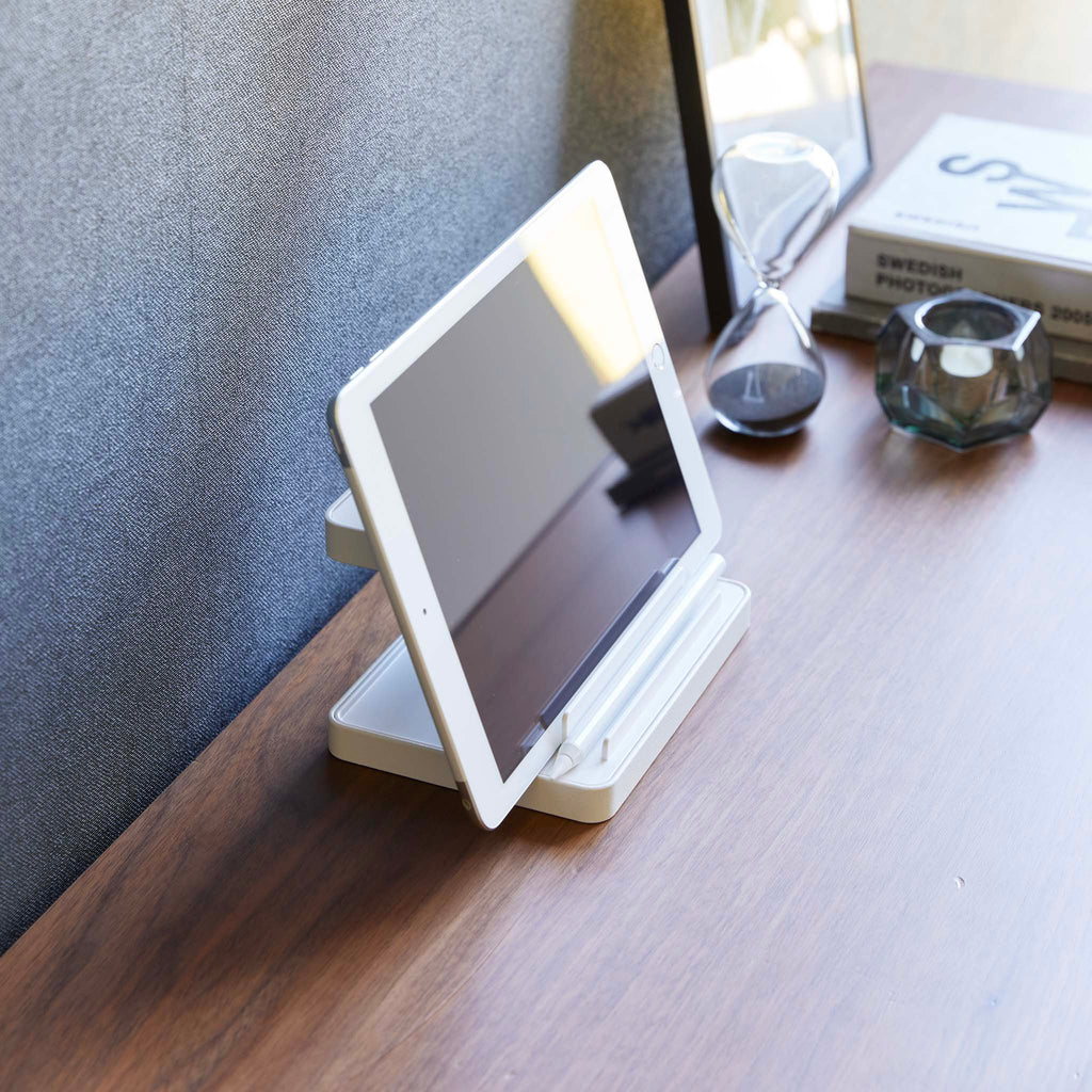 Smartphone & Device Charging Stand