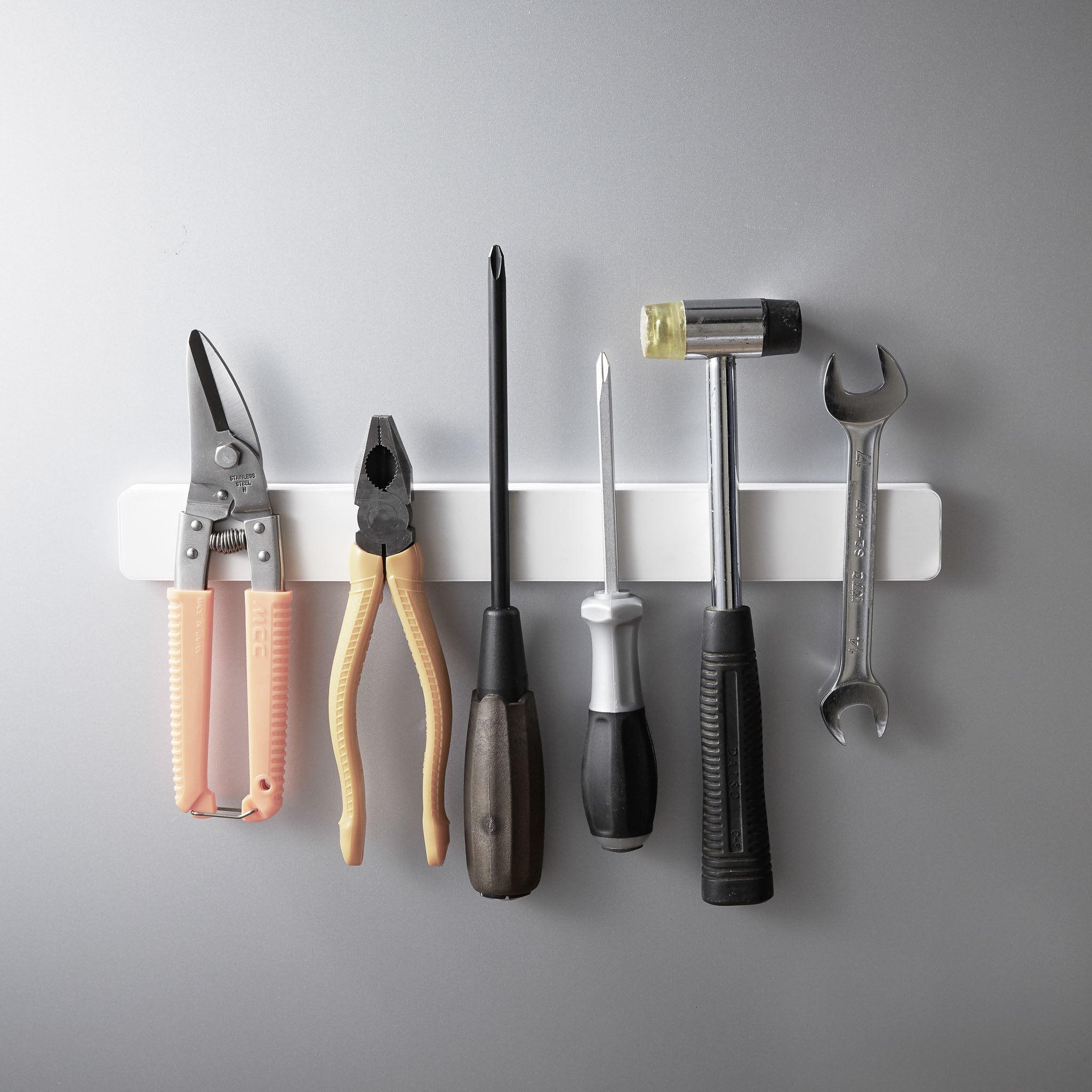 Magnetic Knife Holder