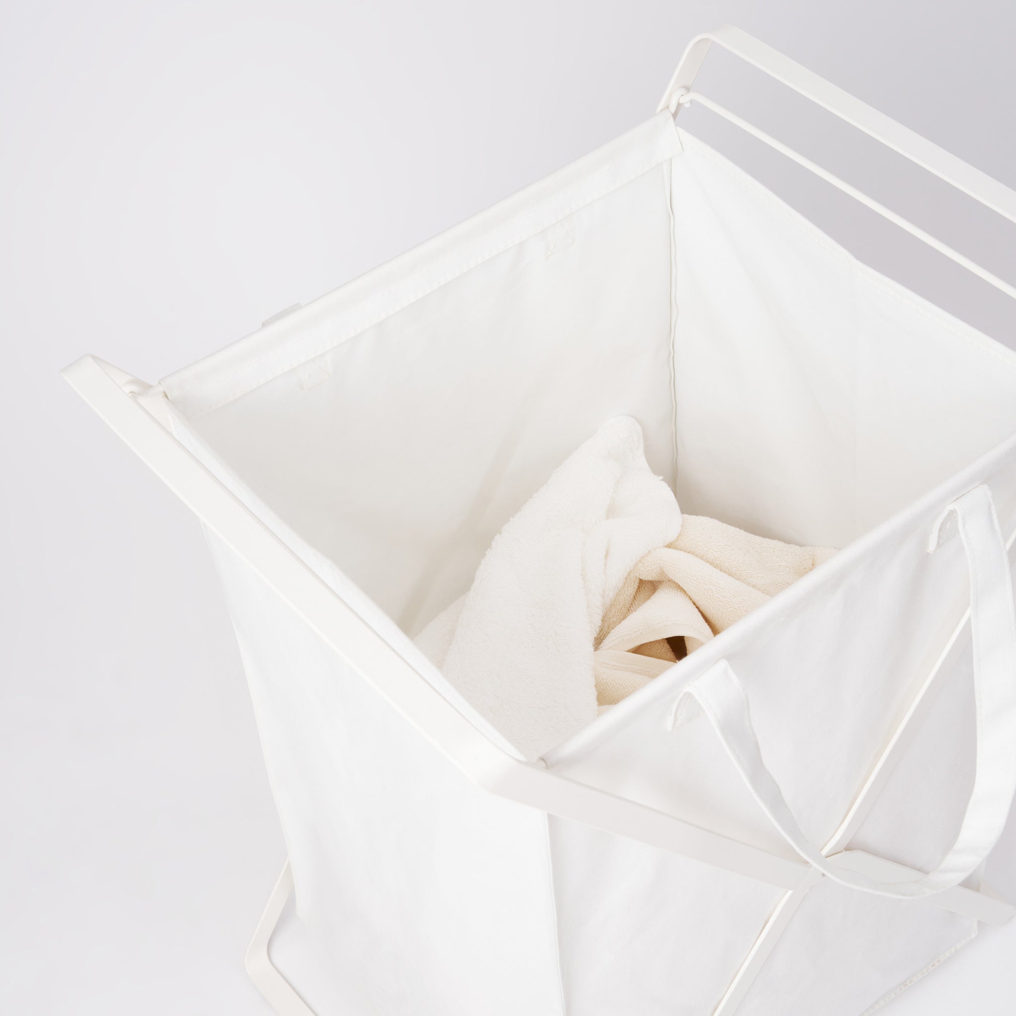 Laundry Basket with Bag
