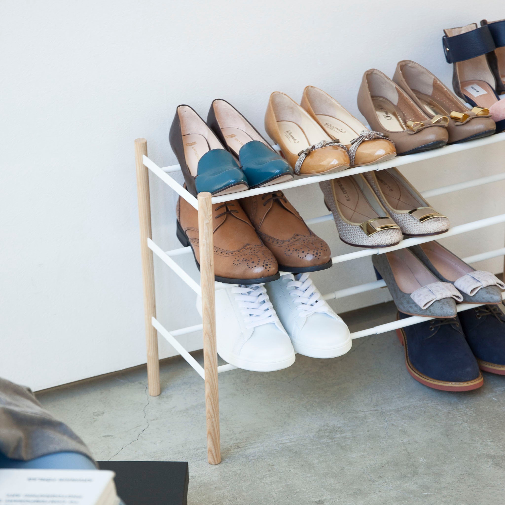 3-Tiered Extendable Shoe Rack