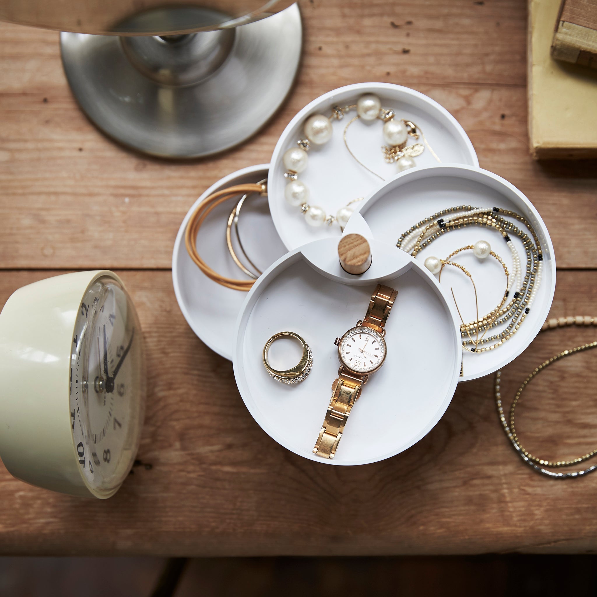 4-Tiered Accessory Box