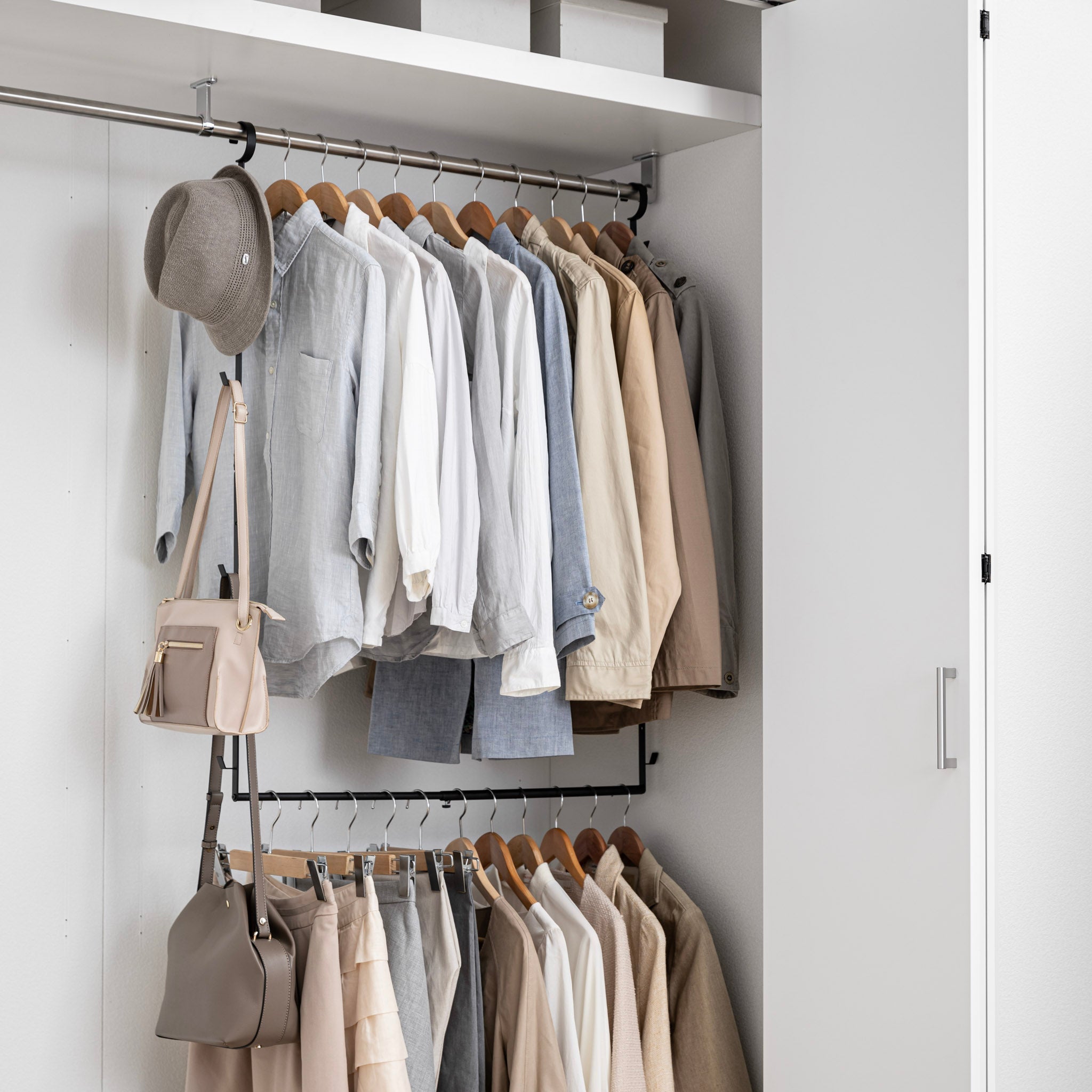 2-Tiered Extendable Closet Rack