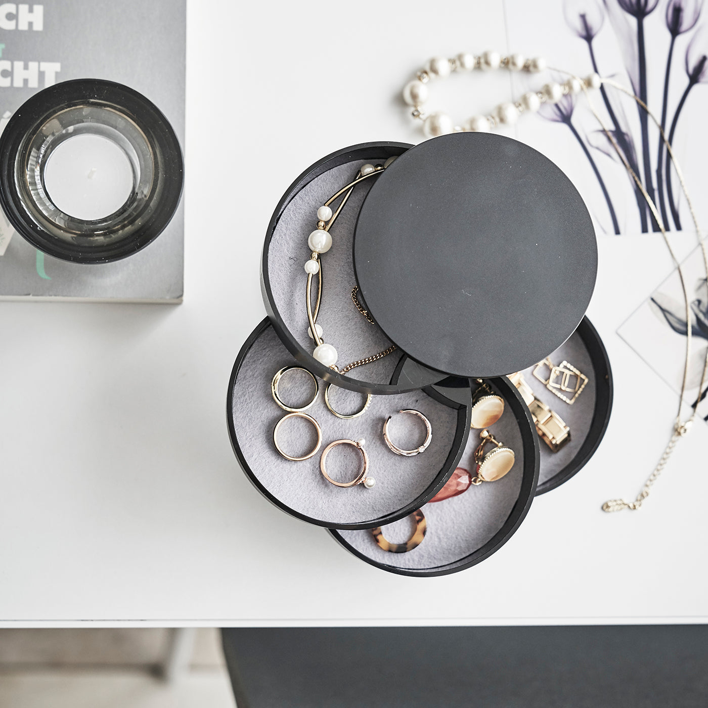 4-Tiered Accessory Box