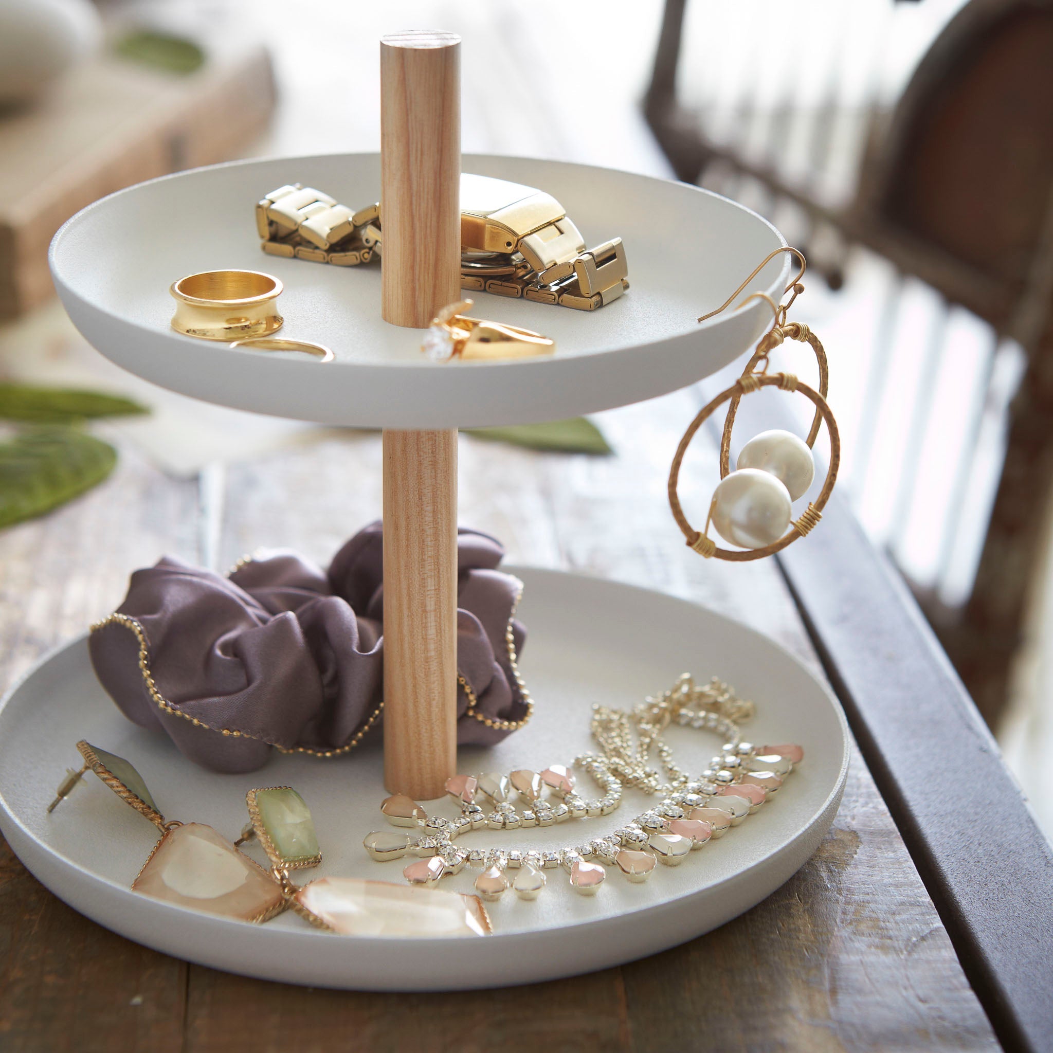 2-Tiered Accessory Tray