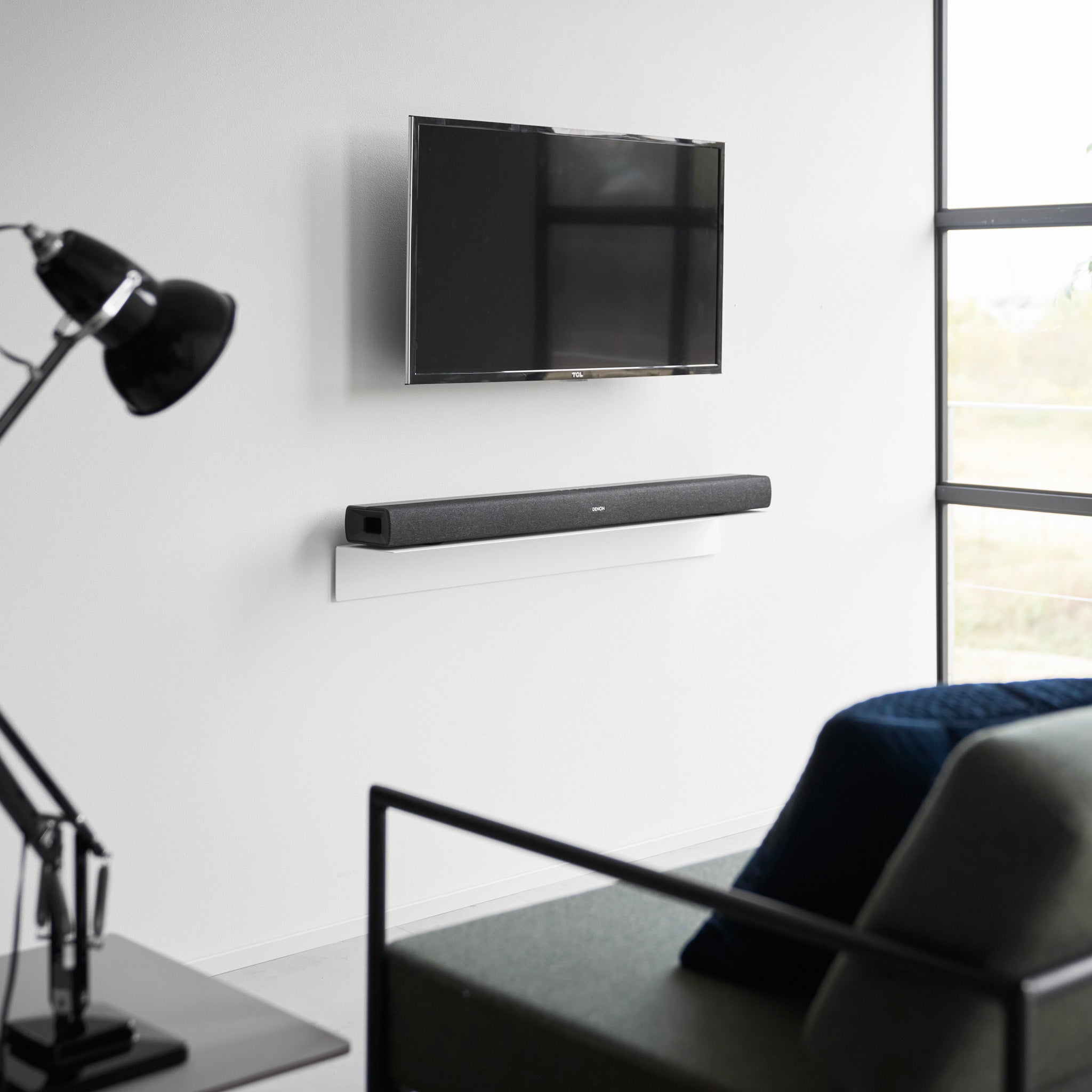 Wall-Mounted Shelf with Magnetic Panel (90 cm)