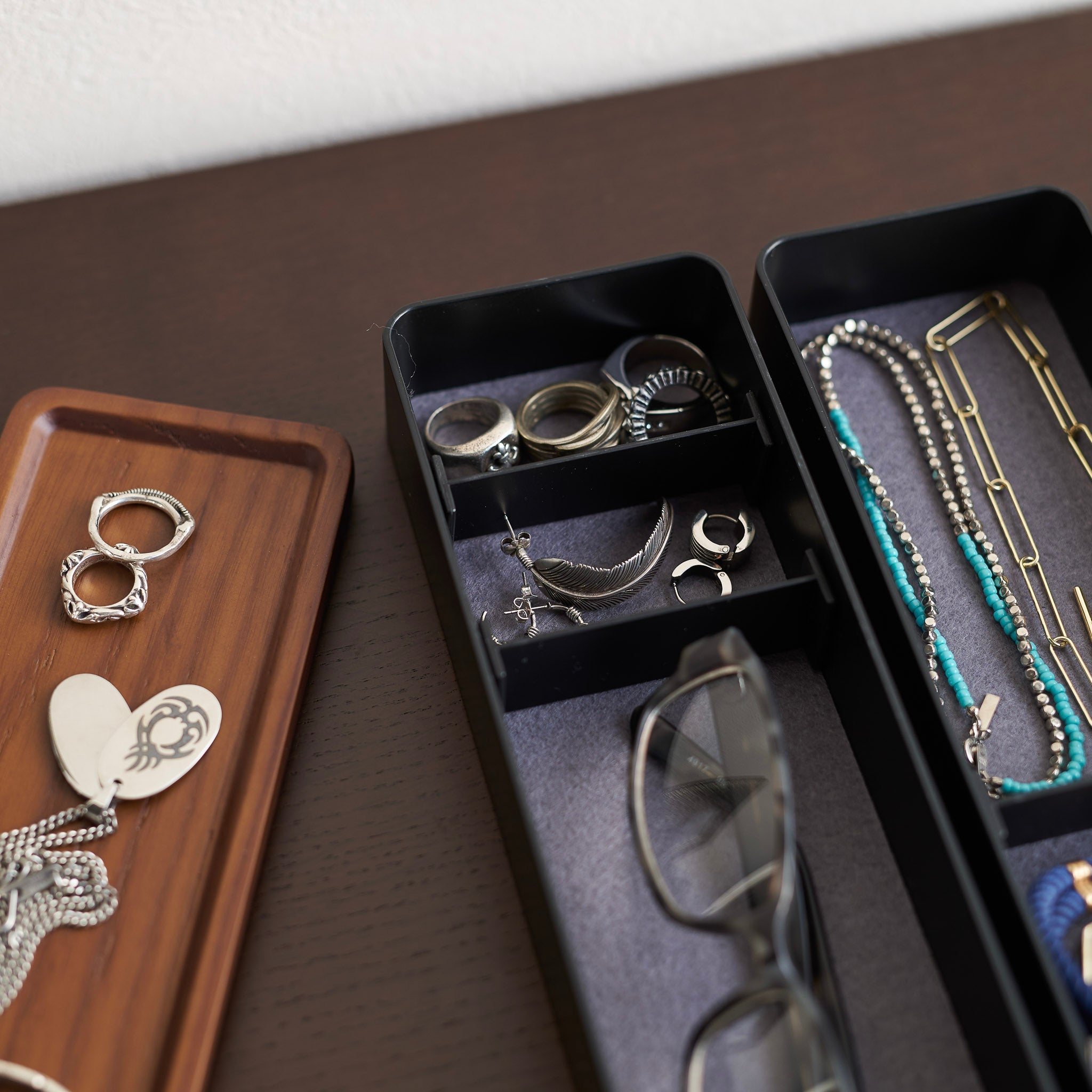 3-Tiered Slim Accessory Box