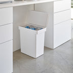 Airtight Trash Can with Casters