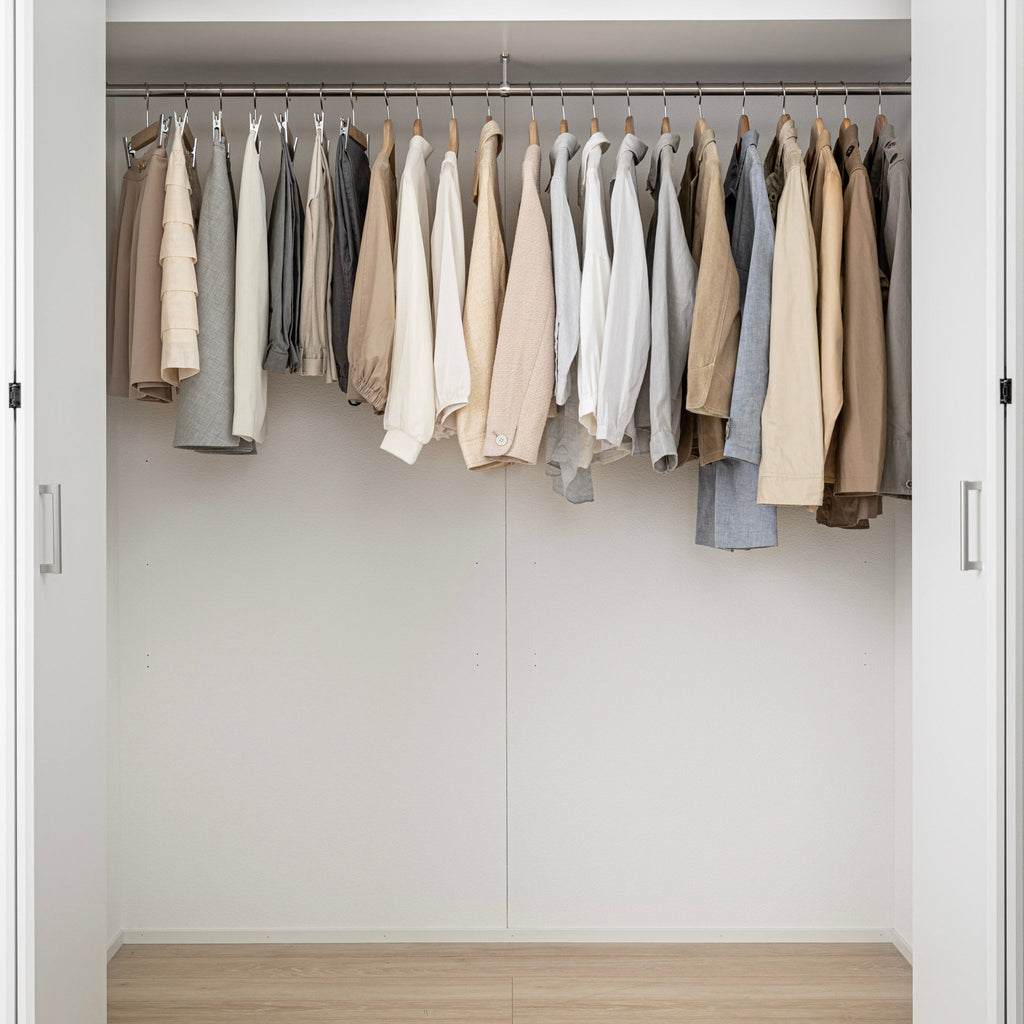 2-Tiered Extendable Closet Rack