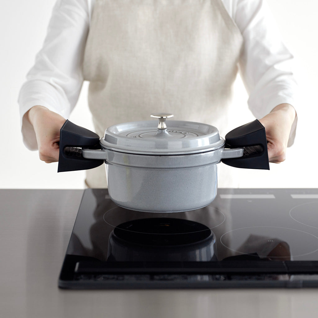 Magnetic Silicone Pot Holders (Set of 2)