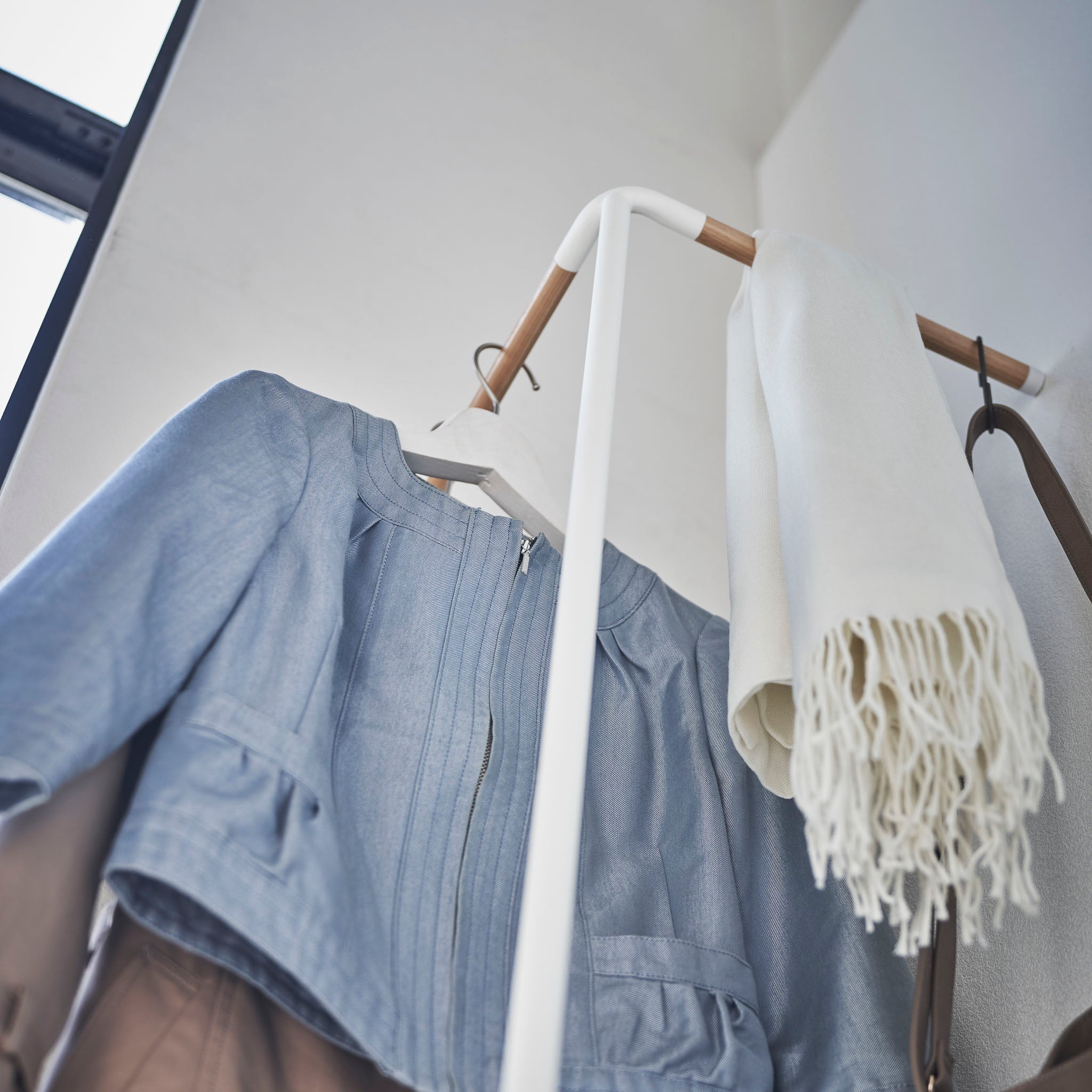 Leaning Corner Coat Rack