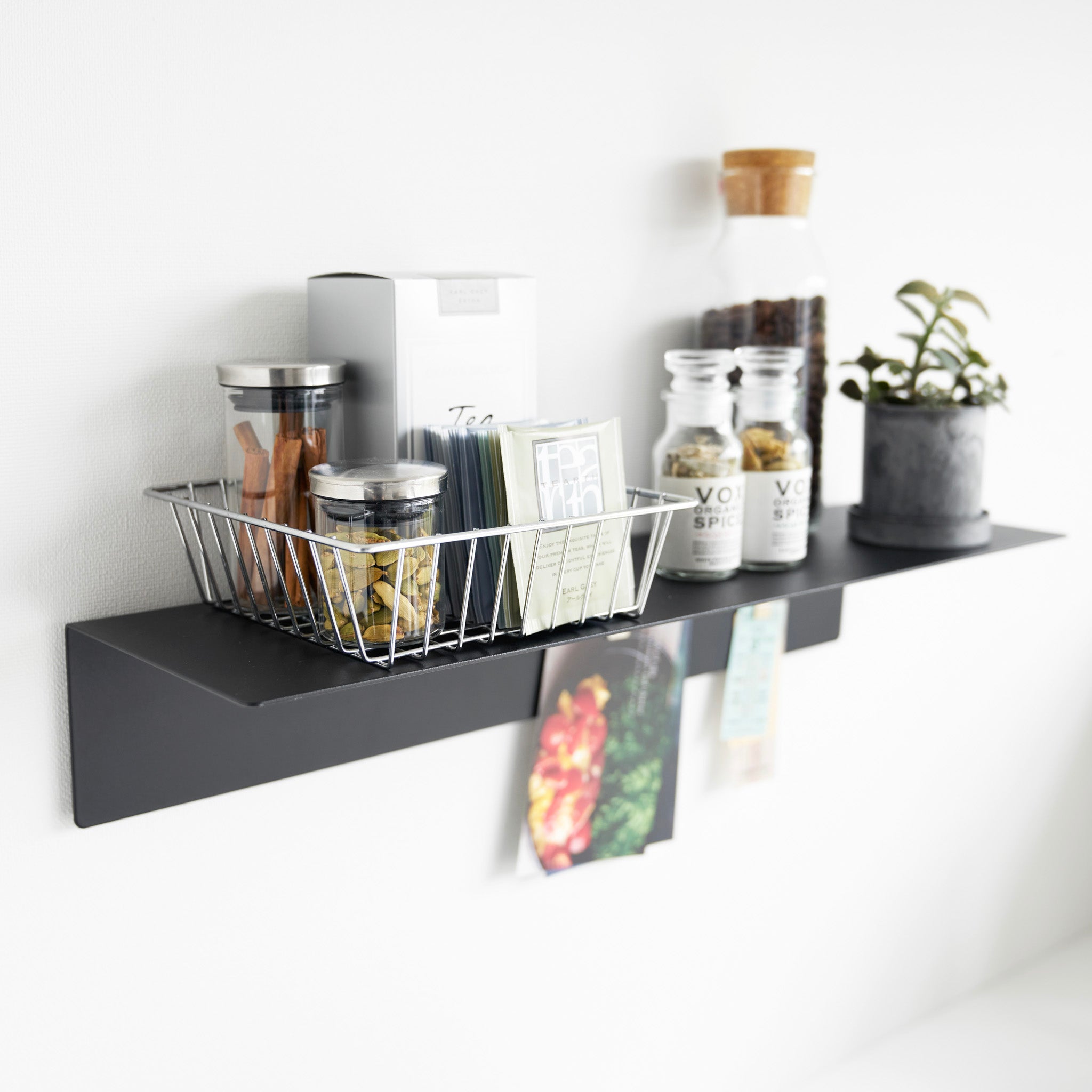 Wall-Mounted Shelf with Magnetic Panel (50 cm)