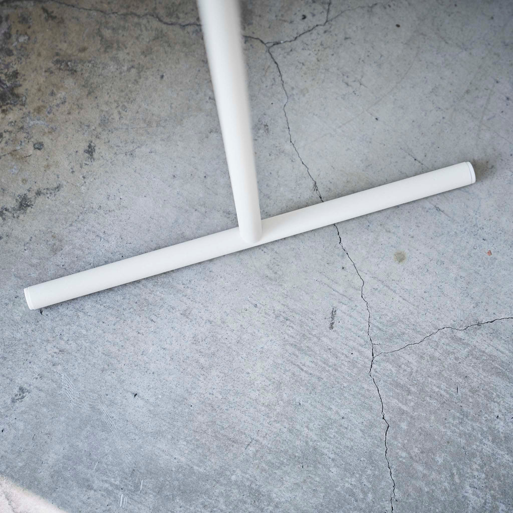 Leaning Corner Coat Rack