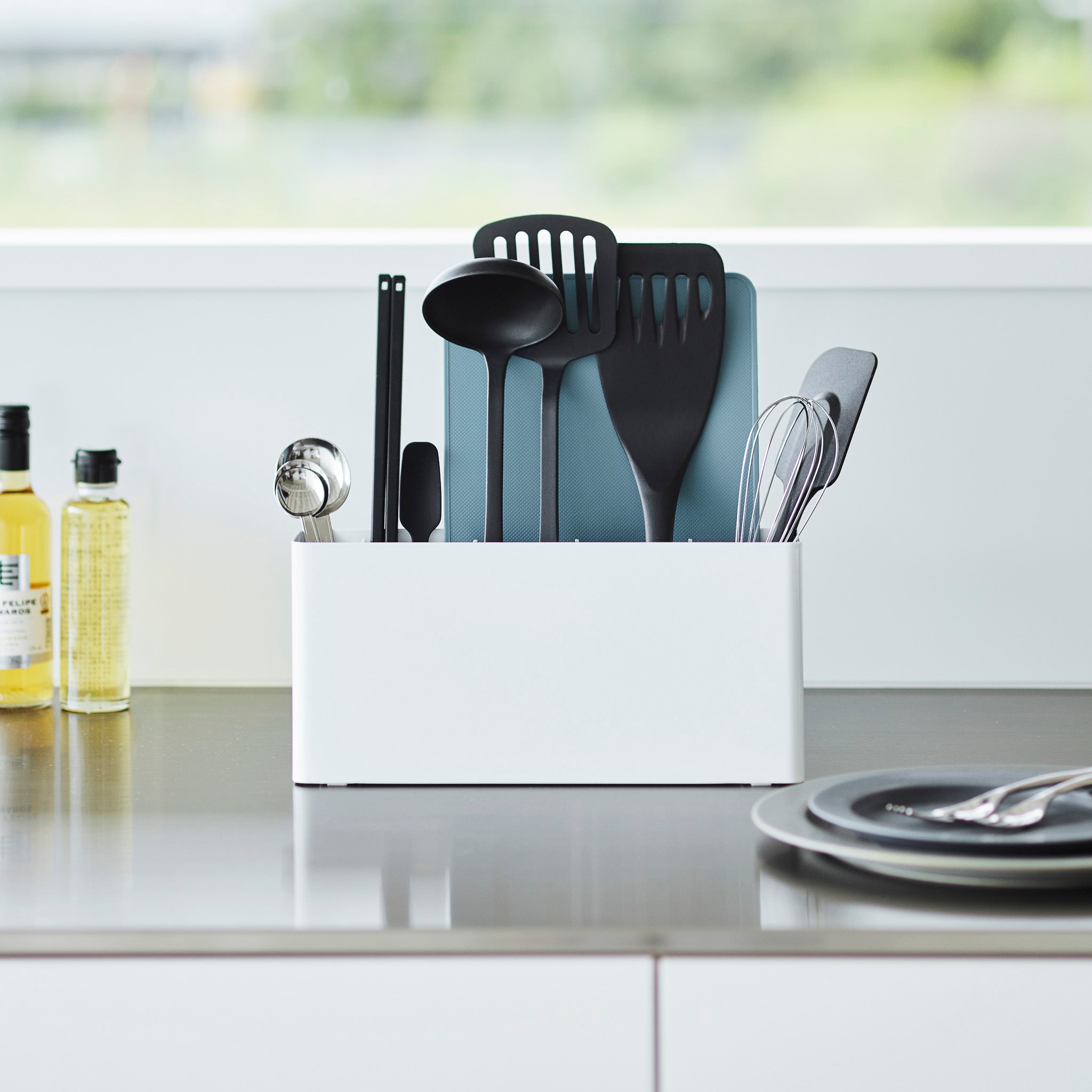 Kitchen Tool & Cutting Board Holder