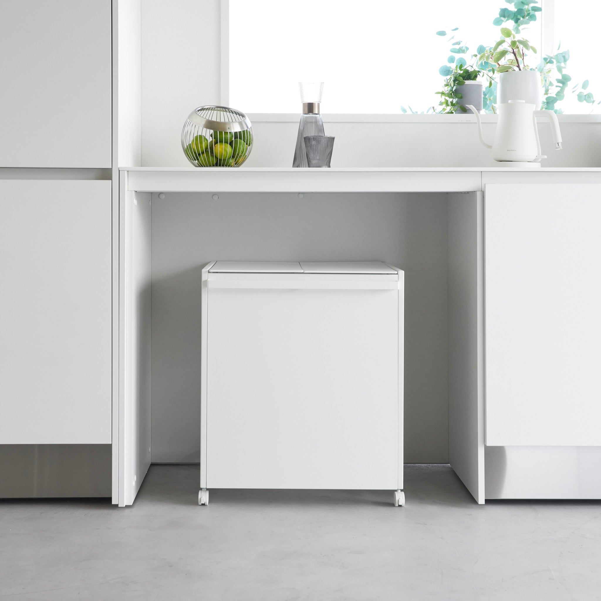 2-Compartment Trash Can with Casters