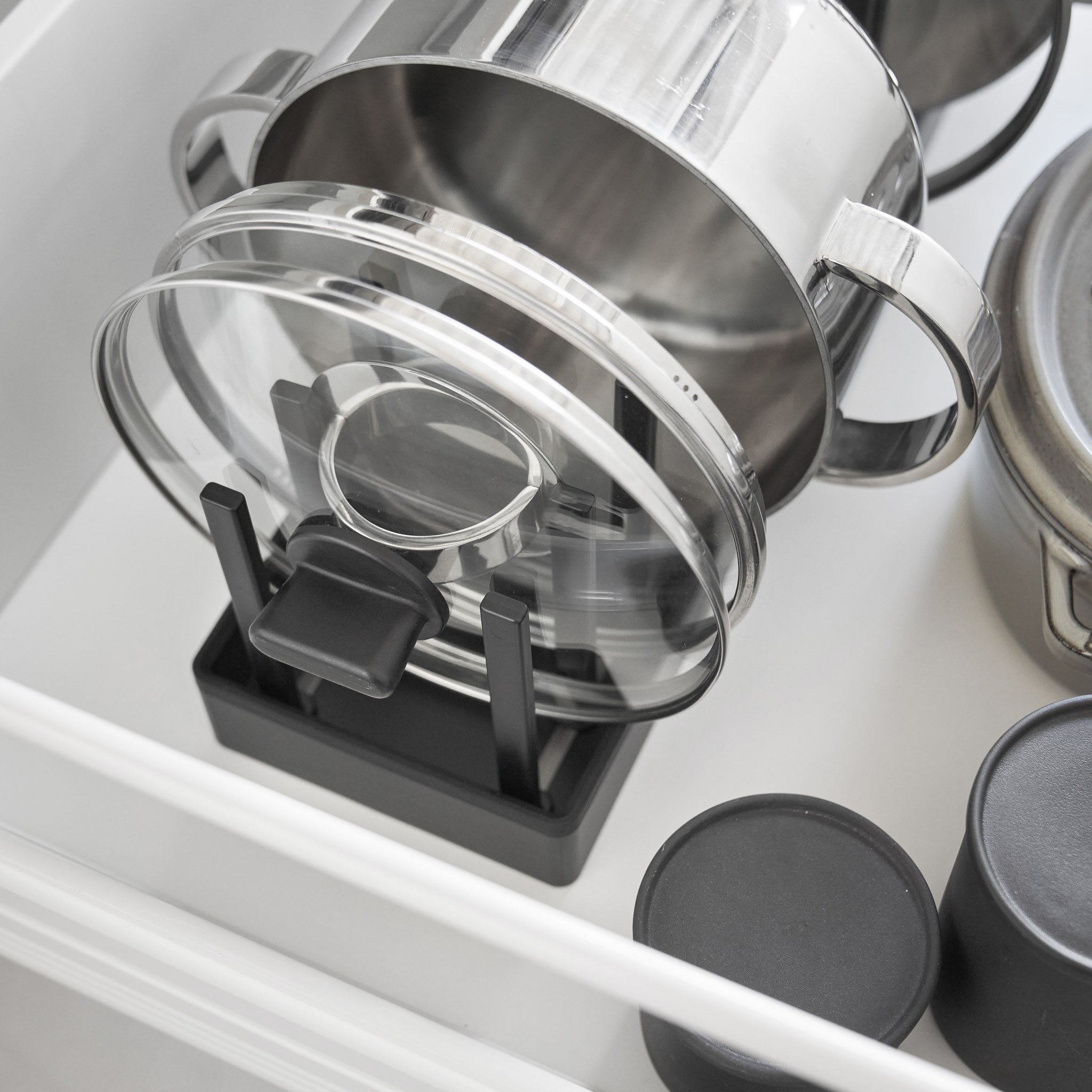 Adjustable Pot Lid & Pan Organizer
