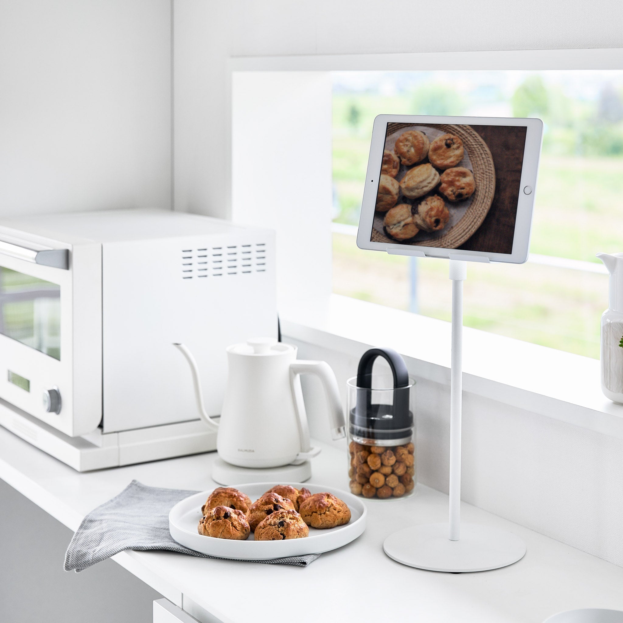 Adjustable Tablet Stand