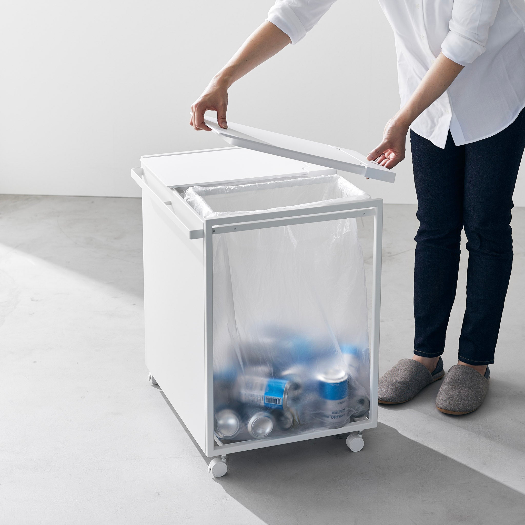 2-Compartment Trash Can with Casters